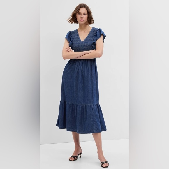 Gap Organic Cotton Denim Ruffled flutter Smocked Midi Tiered Dress Size Small - Picture 2 of 10